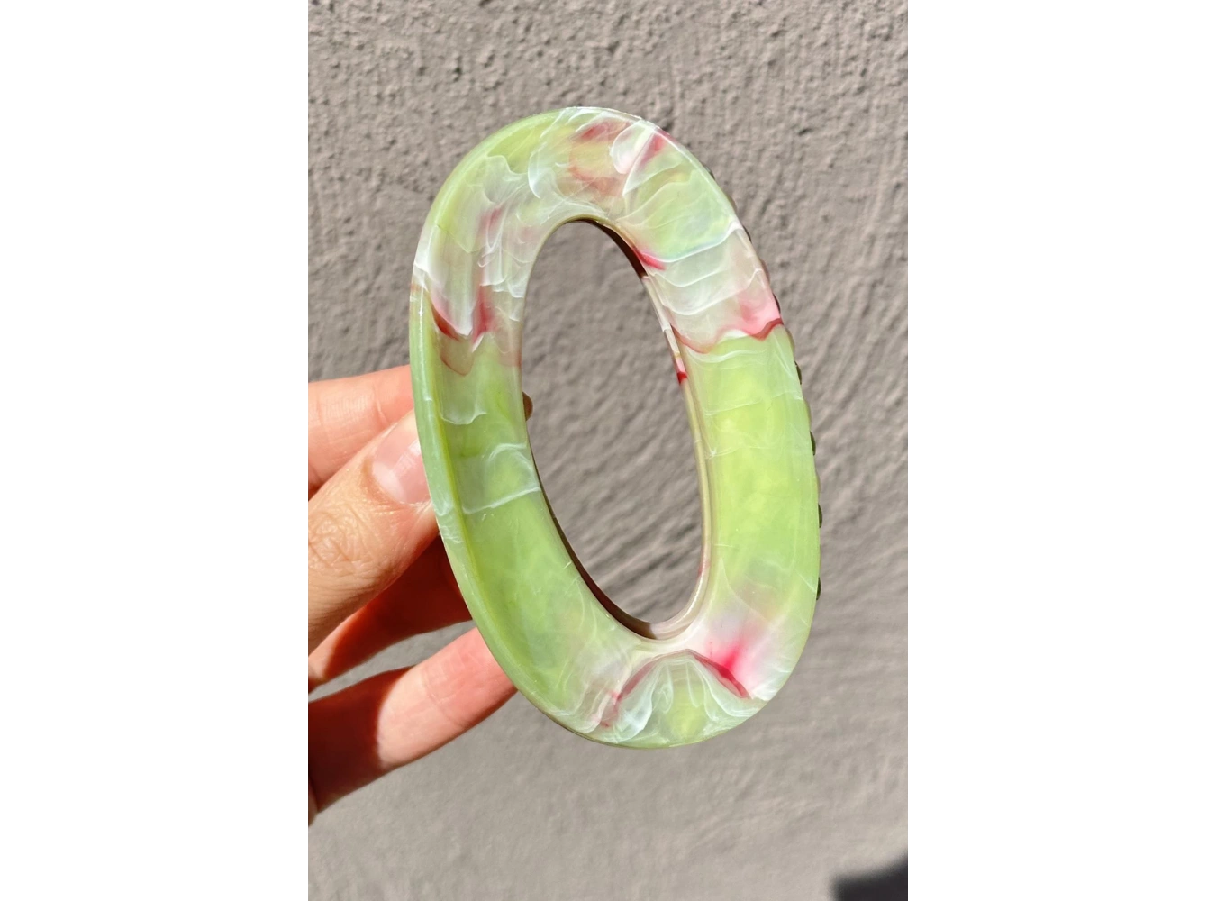 Karışık Renk Mermer Desenli Kemik Mandal Toka