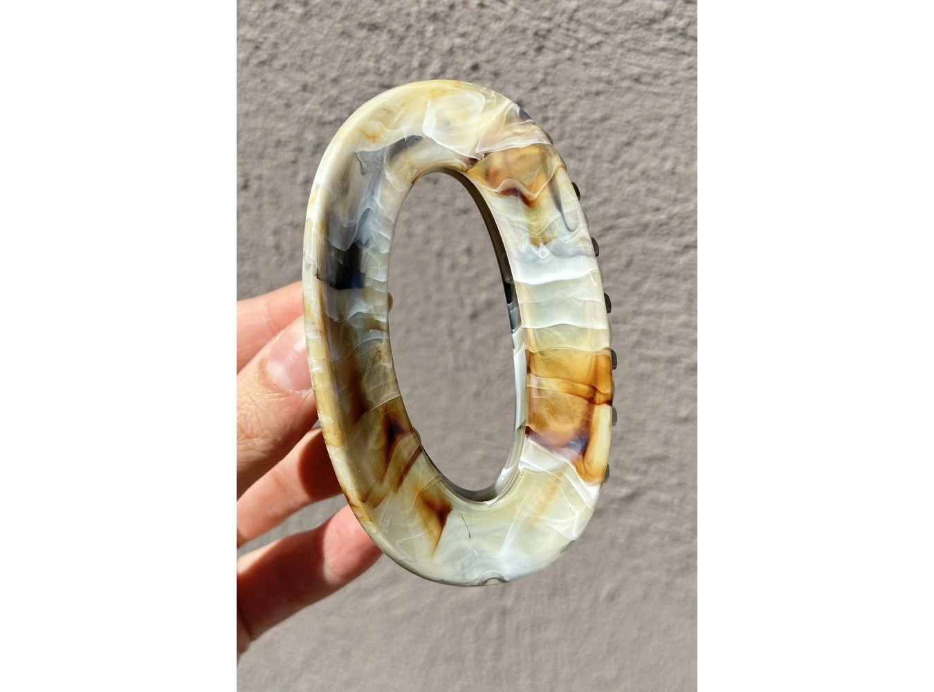 Karışık Renk Mermer Desenli Kemik Mandal Toka