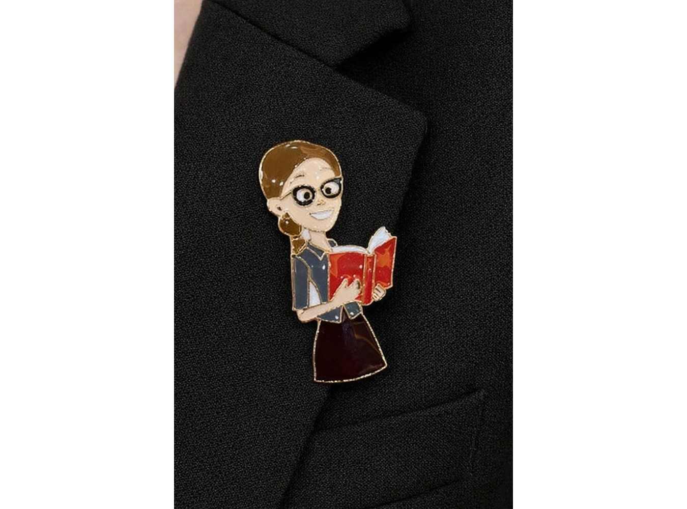 Karışık Renk Öğretmen Figürlü Broş