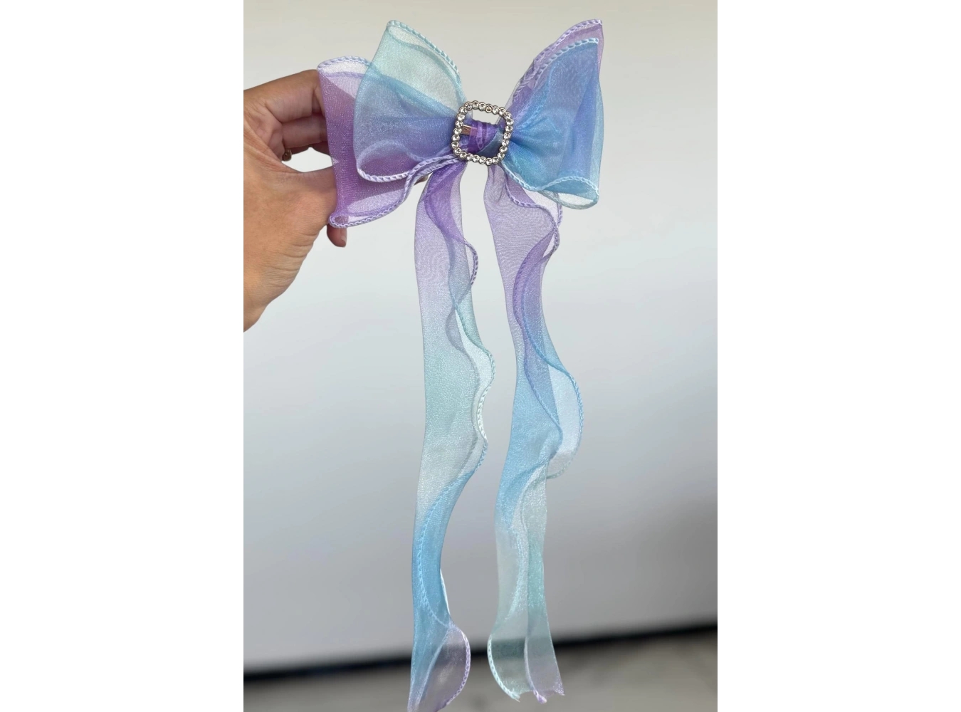 Karışık Renk Taş Detaylı Kurdele Otomat Toka