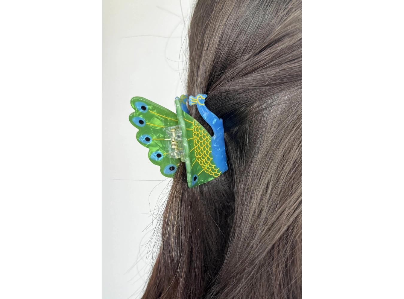 Karışık Renk Tavus Kuşu Figürlü Küçük Boy Kemik Mandal Toka