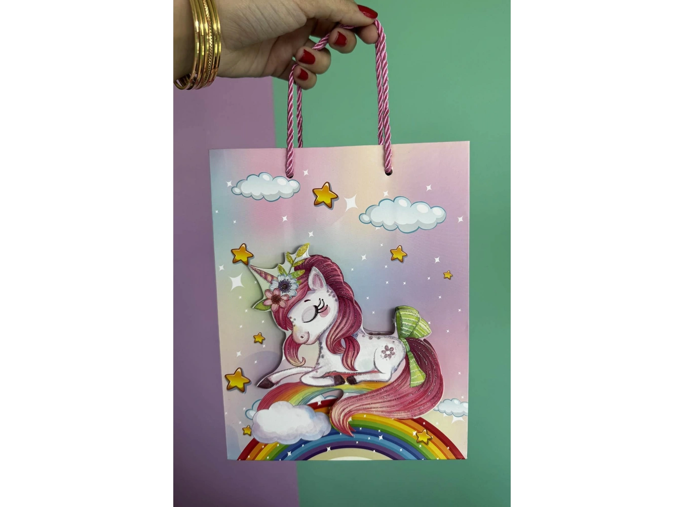 Karışık Renk Unicorn Figürlü 3D Görünümlü Karton Çanta