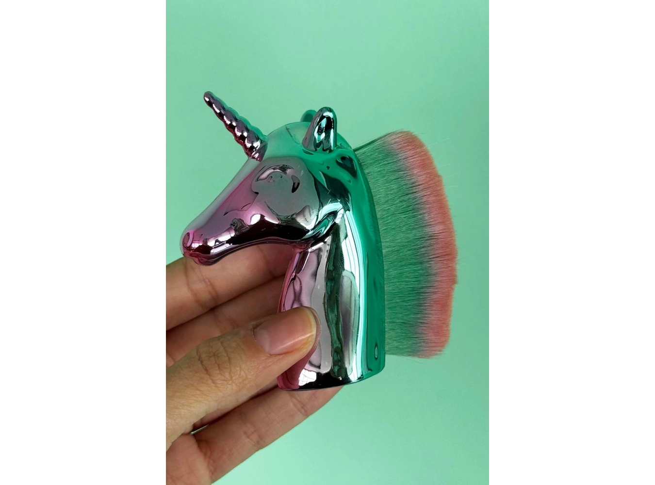 Karışık Renk Unicorn Figürlü Allık/Makyaj Fırçası
