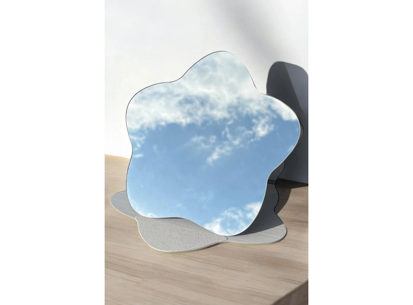 Karışık Renk Wow Yazılı Çocuk Figürlü Masa Aynası