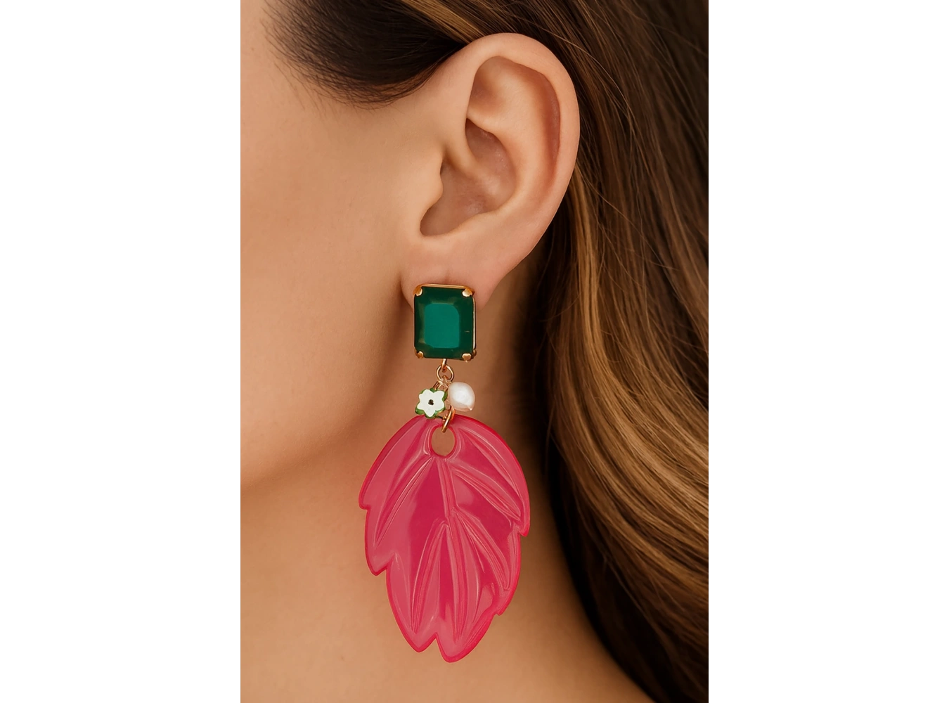 Karışık Renk Yaprak Figürlü Taş Detaylı Tasarım Küpe (Çift)