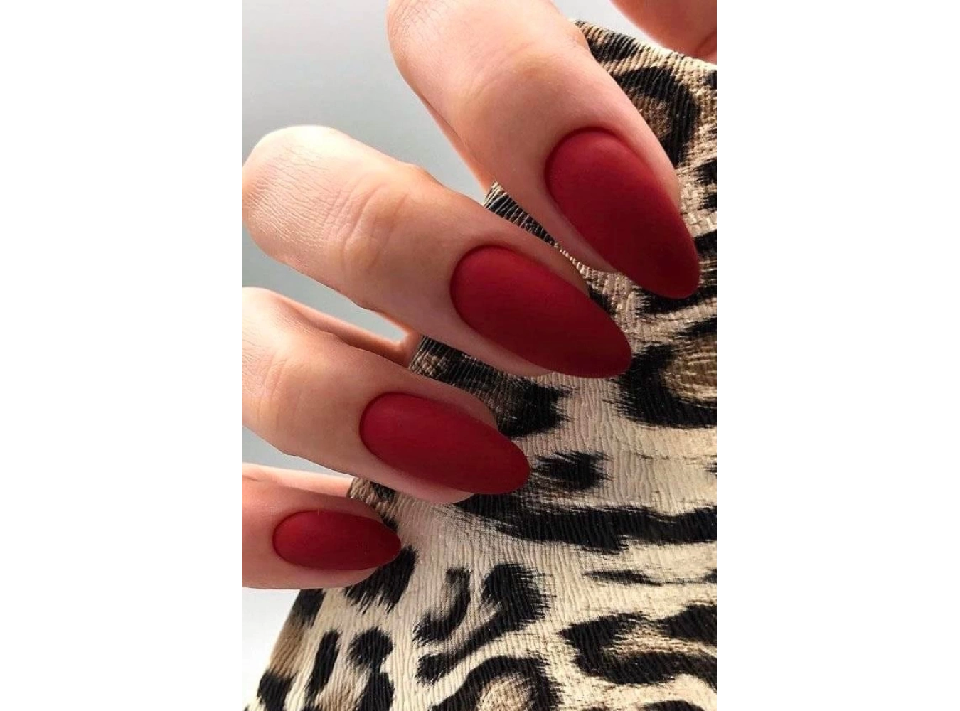 Kırmızı Renk 24lü Takma Tırnak Seti