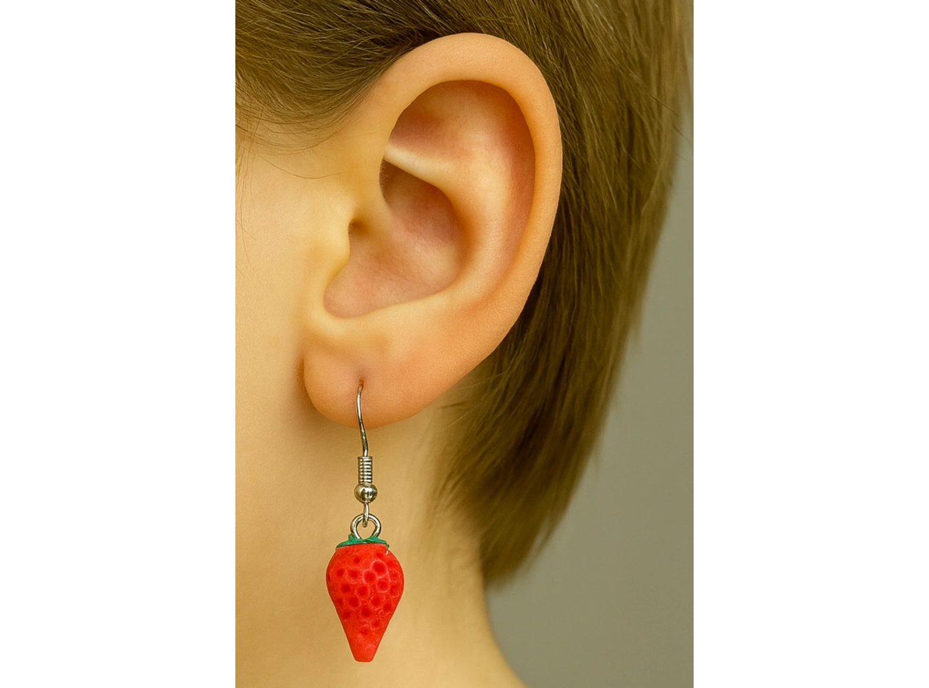 Kırmızı Renk Çilek Figürlü Çocuk Küpe (Çift)