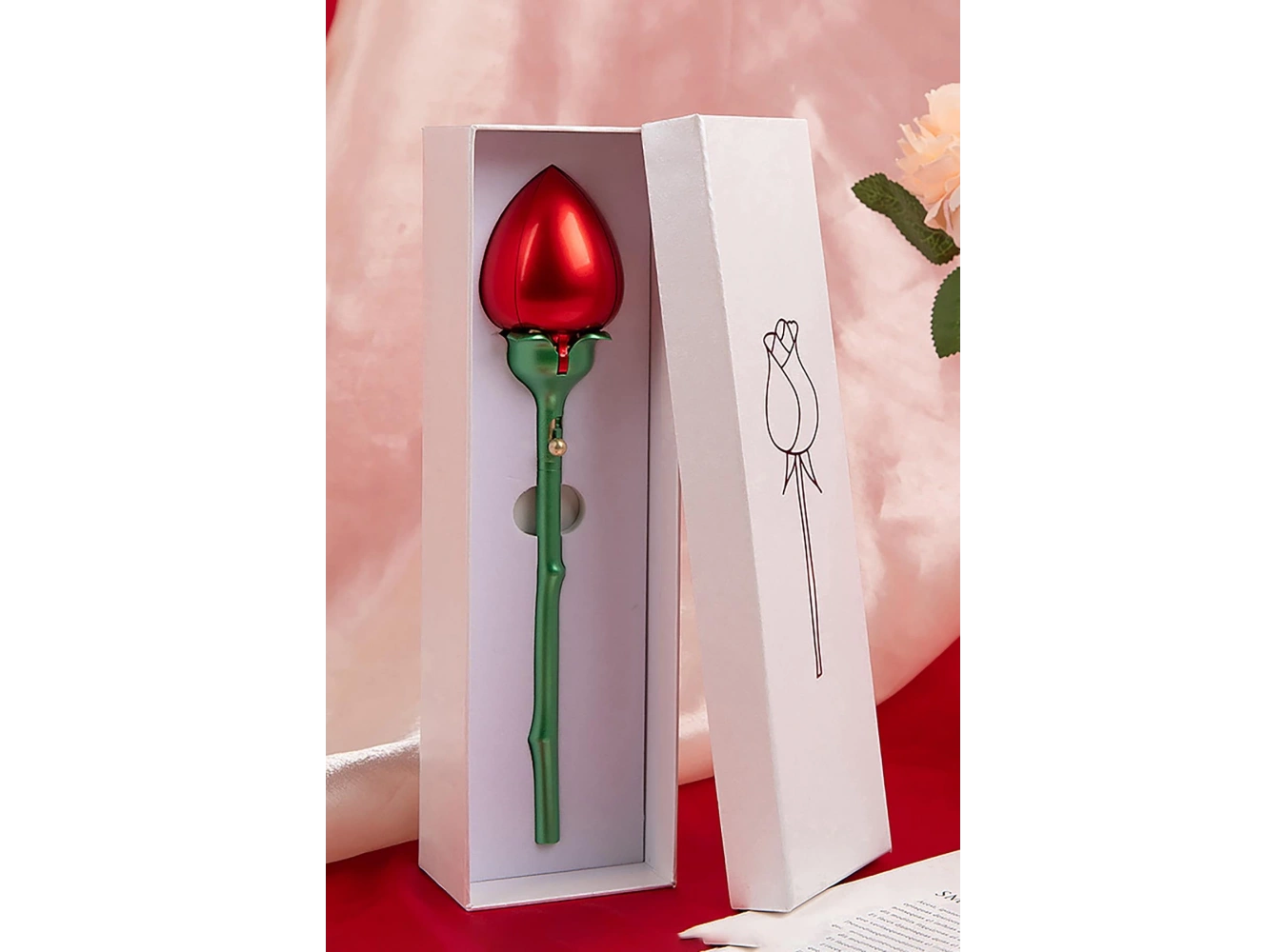 Kırmızı Renk Gül Figürlü Yüzük Kutusu