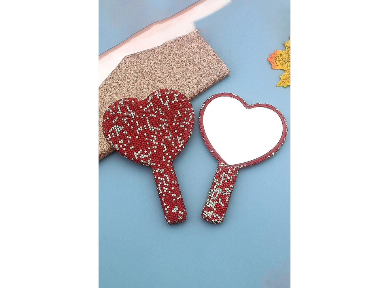 Kırmızı Renk Kalp Figürlü Taş Detaylı El Aynası