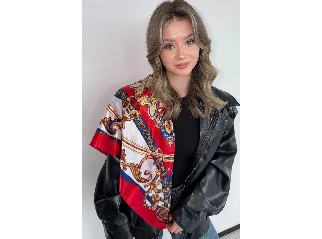 Kırmızı Renk Karışık Desenli Saten Şal/Fular