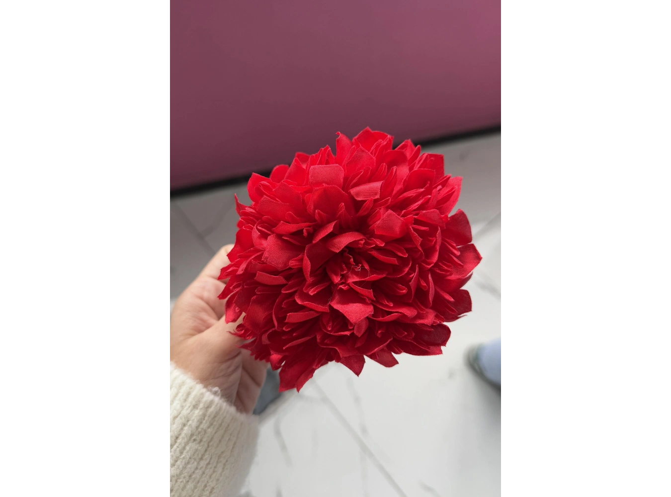 Kırmızı Renk Kasımpatı Çiçeği Detaylı Mandal Toka