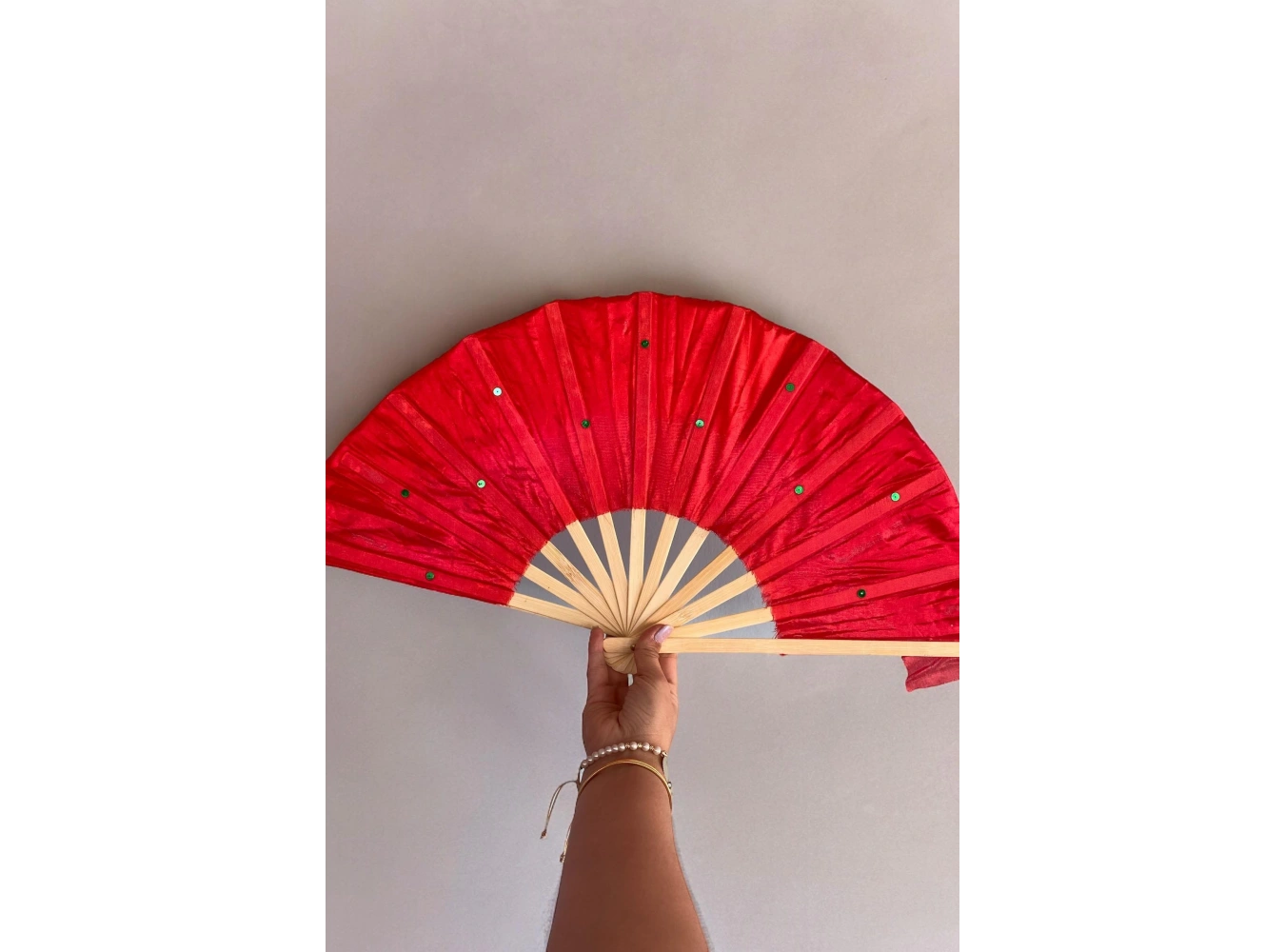 Kırmızı Renk Yelpaze (Büyük Boy)