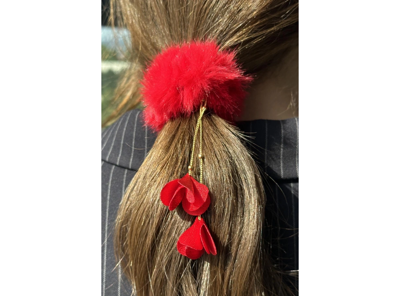 Kırmızı Renk Zincir Detaylı Peluş Simit Toka