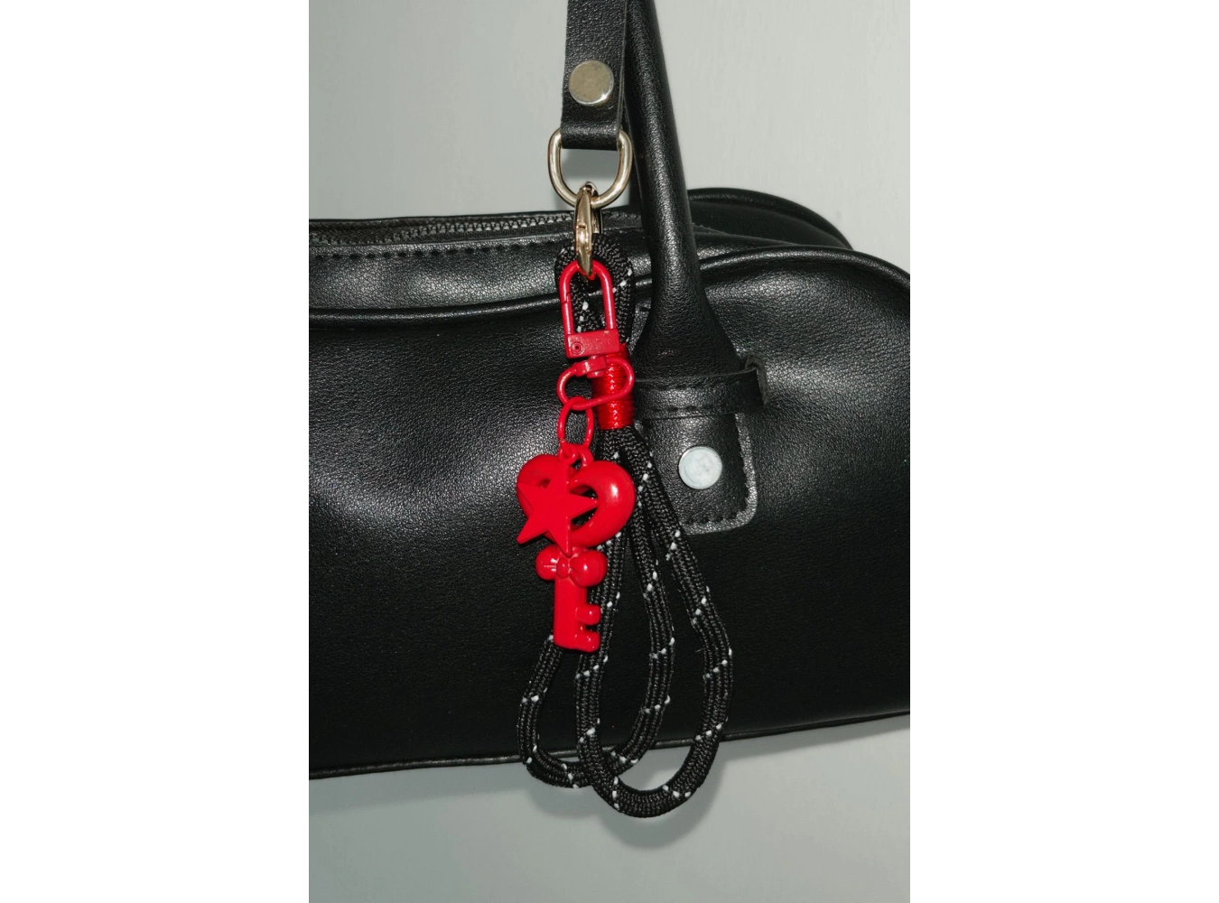 Kırmızı Ve Siyah Renk Çanta Charm/ Anahtarlık