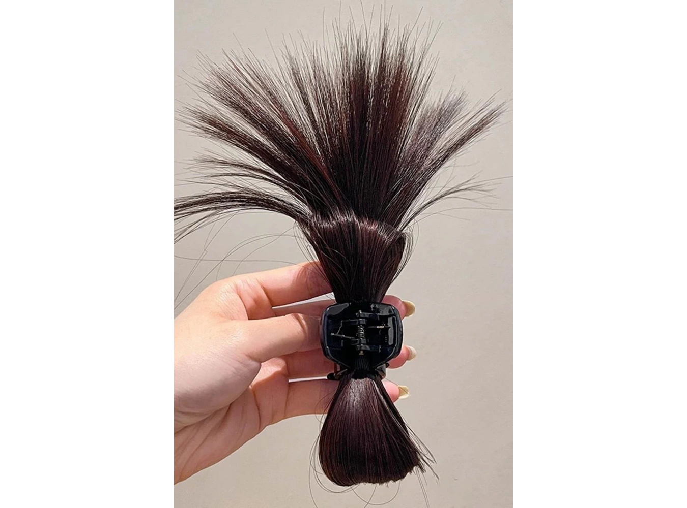 Koyu Kahve Renk Dağınık Topuz Detaylı Mandal Toka Ve Tel Toka