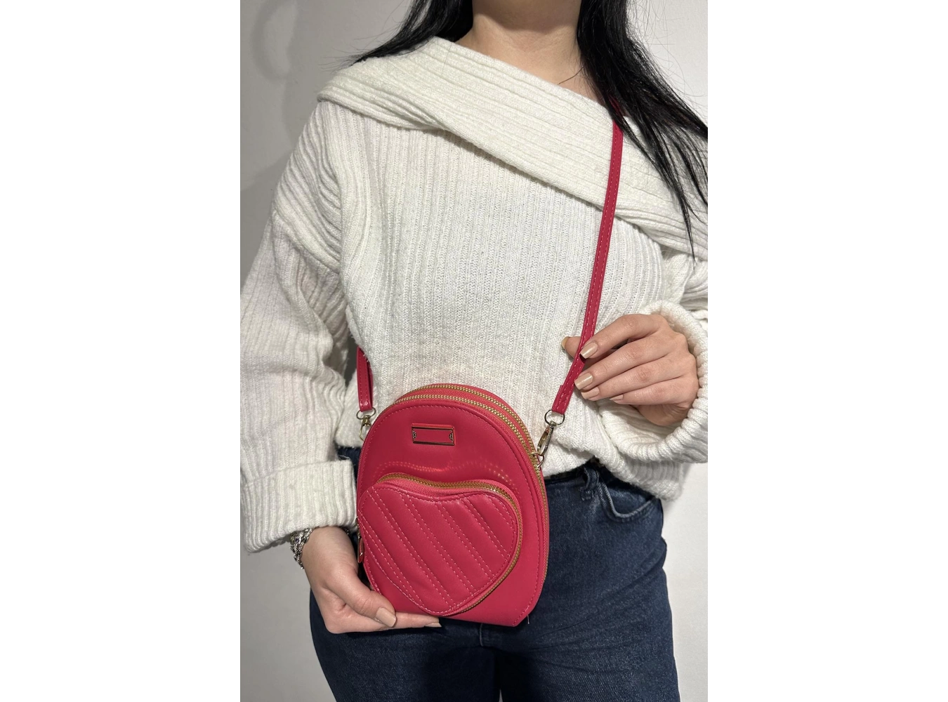 Koyu Pembe Renk Kalp Detaylı Deri Kadın Çanta