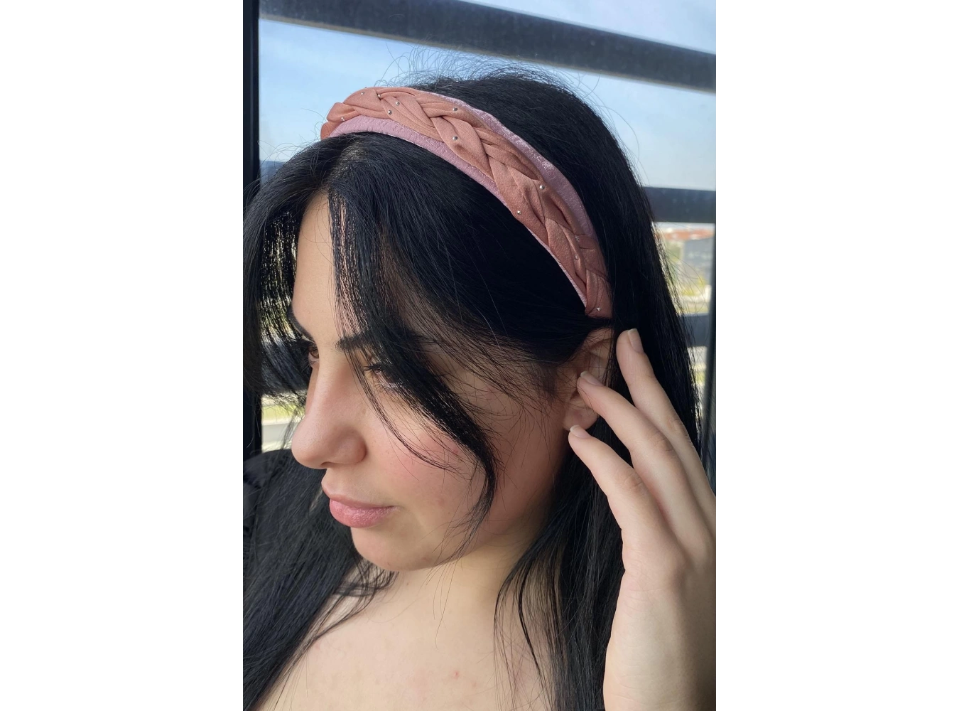 Koyu Pembe Renk Örgü Detaylı Taç