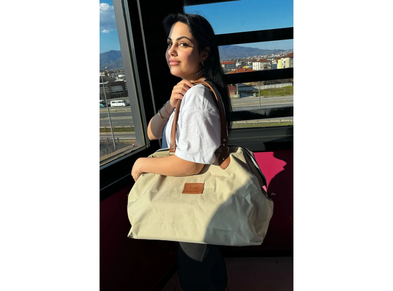 Krem Renk Büyük Boy El Çantası/ Seyahat Çantası