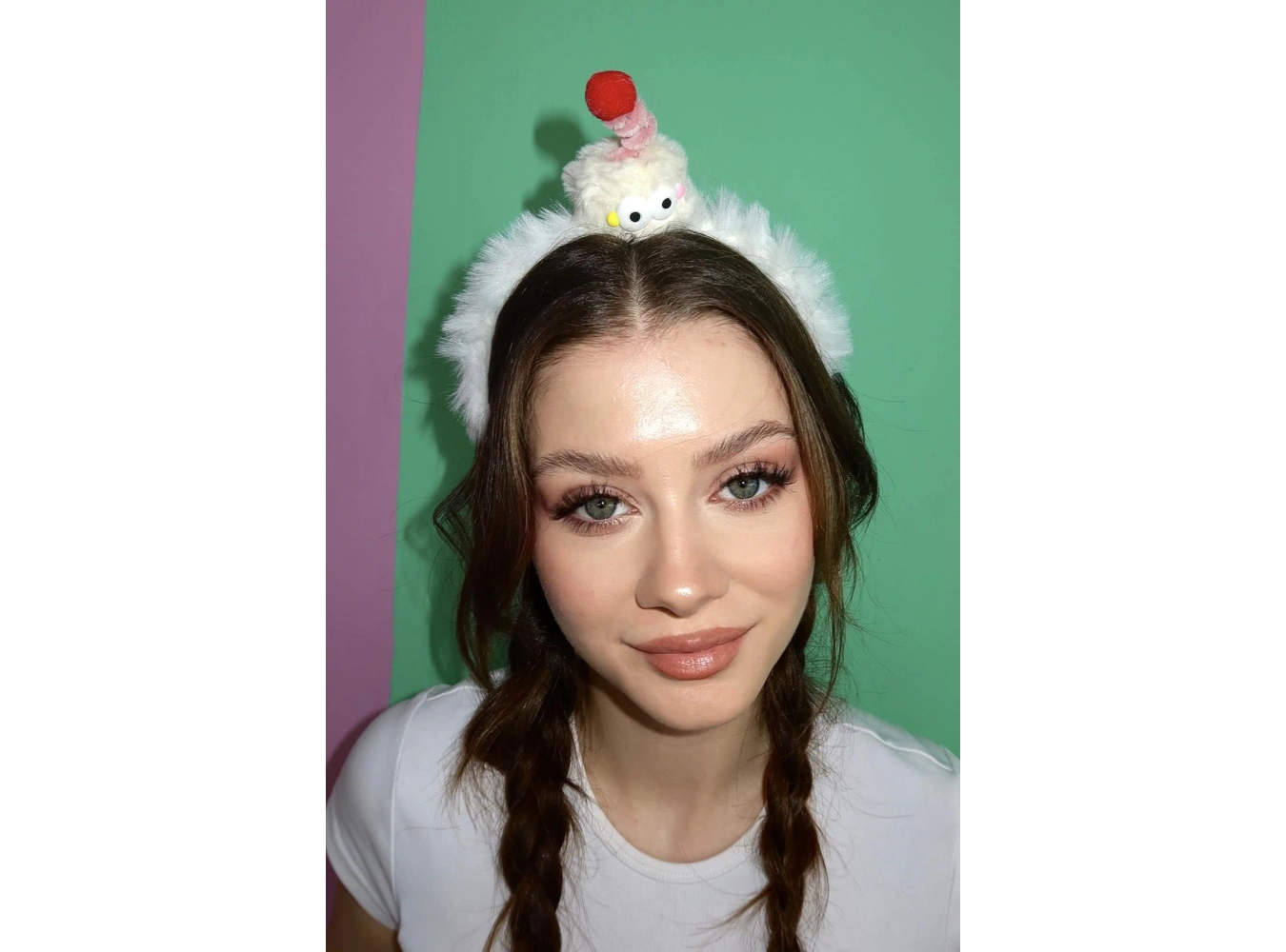 Krem Renk Canavar Figürlü Çocuk Taç