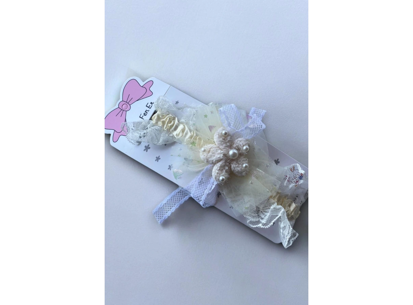 Krem Renk Çiçek Figürlü İnci Detaylı Saç Bandı