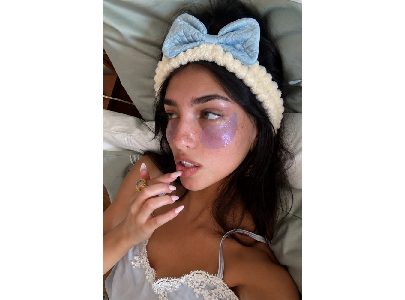 Krem   Renk Kurdele Figürlü Peluş Saç Bandı