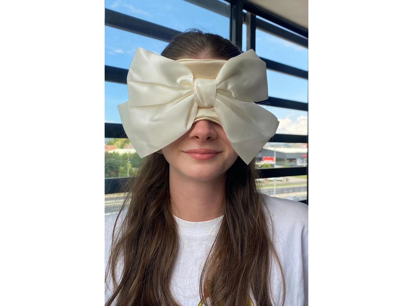 Krem Renk Kurdele Figürlü Saten Uyku Bandı