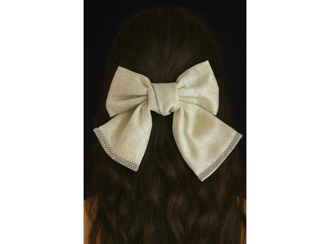 Krem Renk Kurdele Figürlü Taş Detaylı Otomat Toka