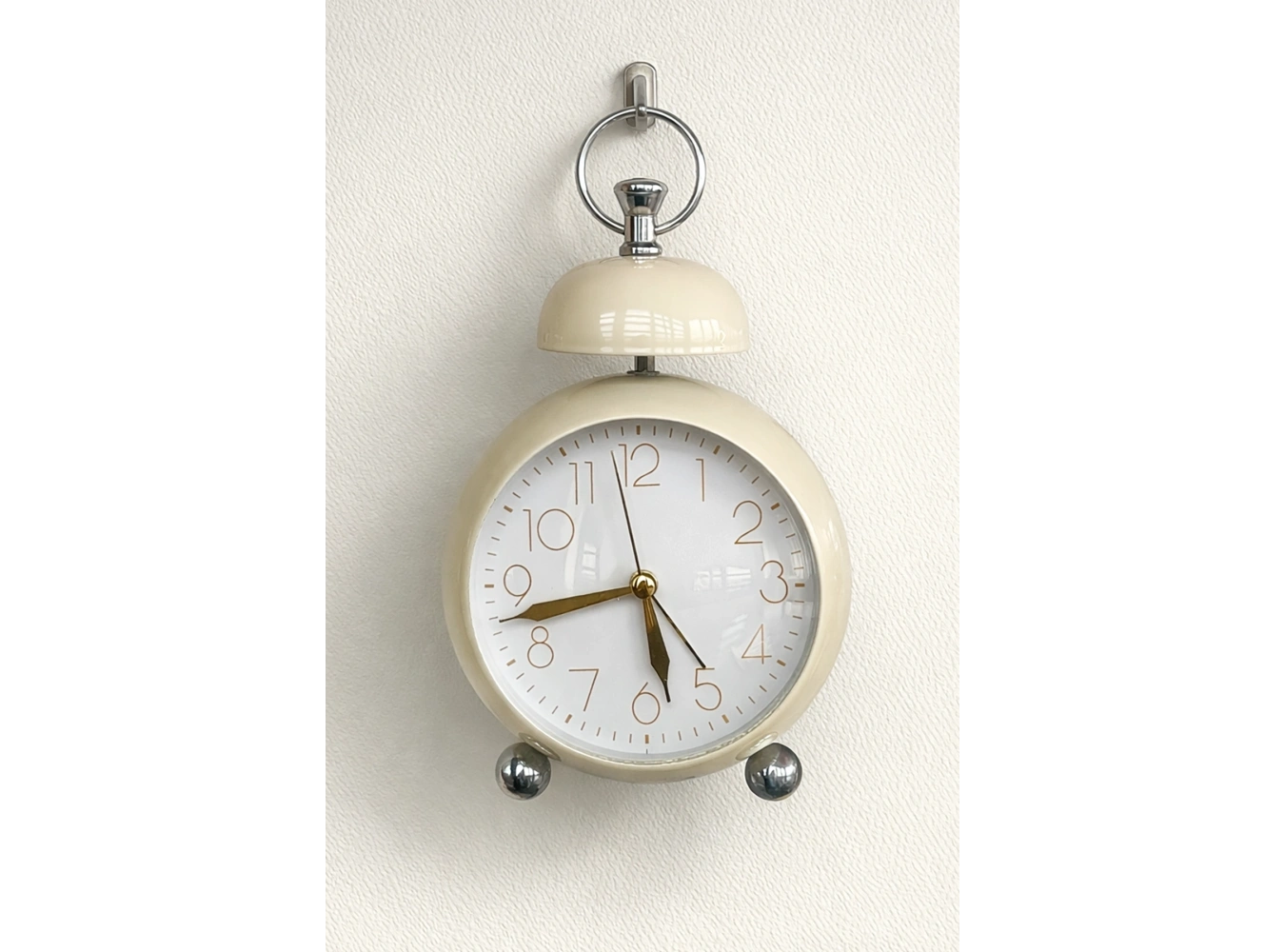 Krem Renk Mini Dekoratif Işıklı Alarmlı Yuvarlak Masa Saati
