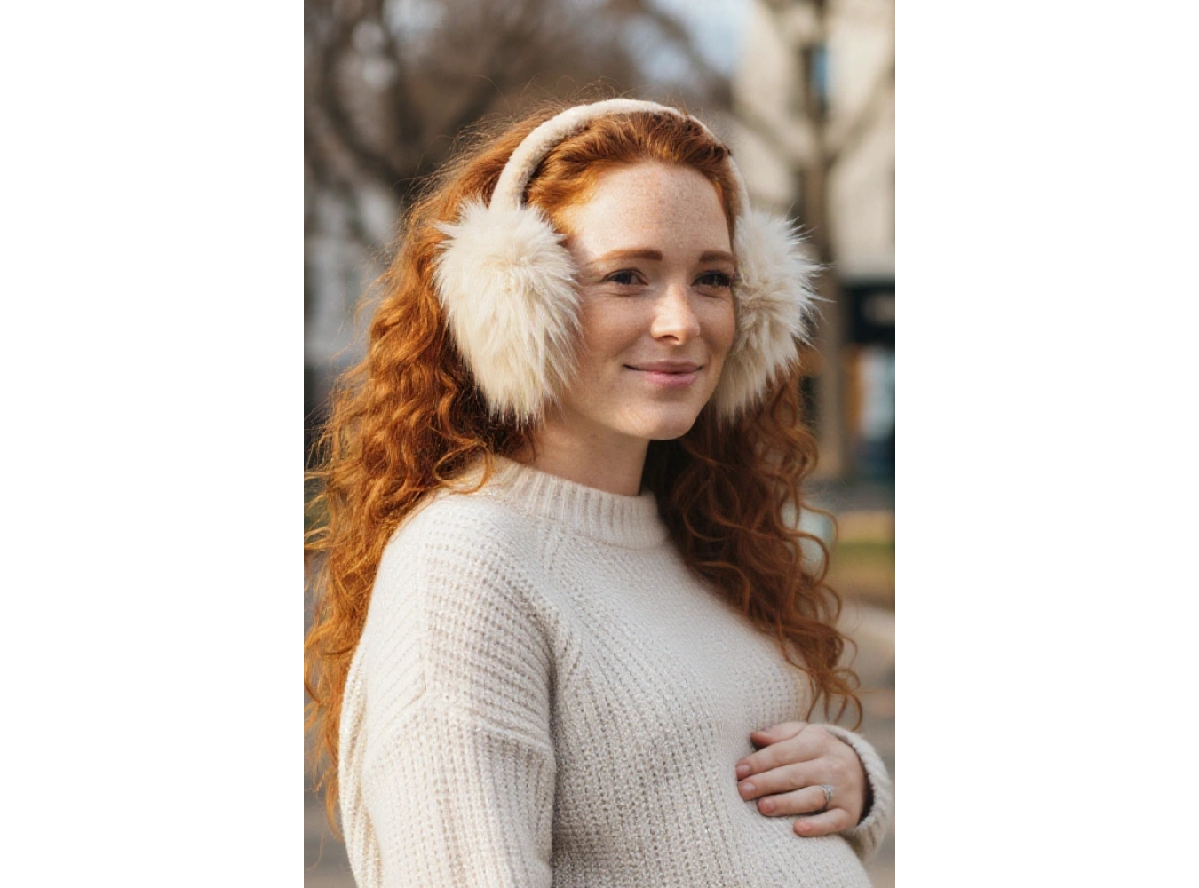 Krem Renk Peluş Kulaklık