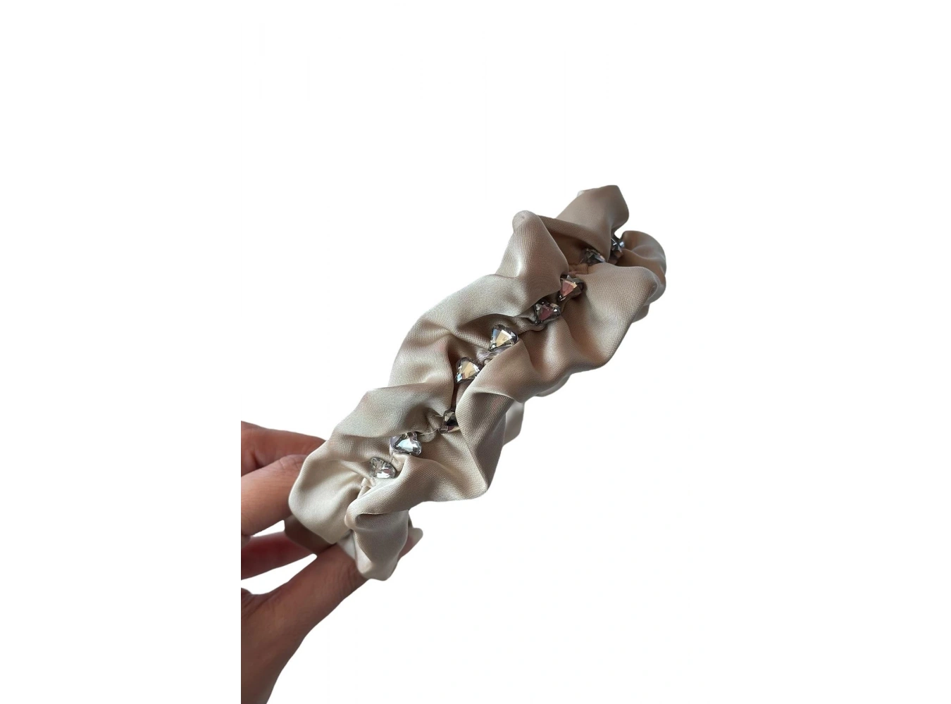 Krem Renk Taş Detaylı Taç