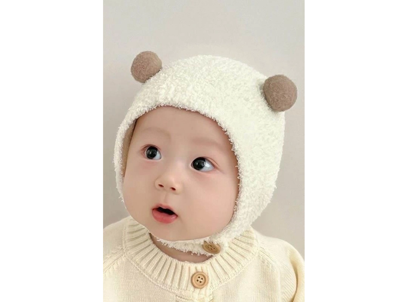 Krem Ve Kahve Renk Ponpon Detaylı Bebek Peluş Şapka