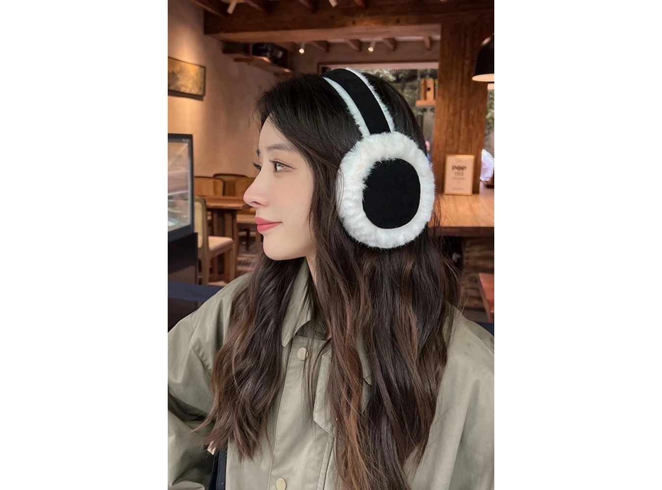 Krem Ve Siyah Renk Peluş Kulaklık