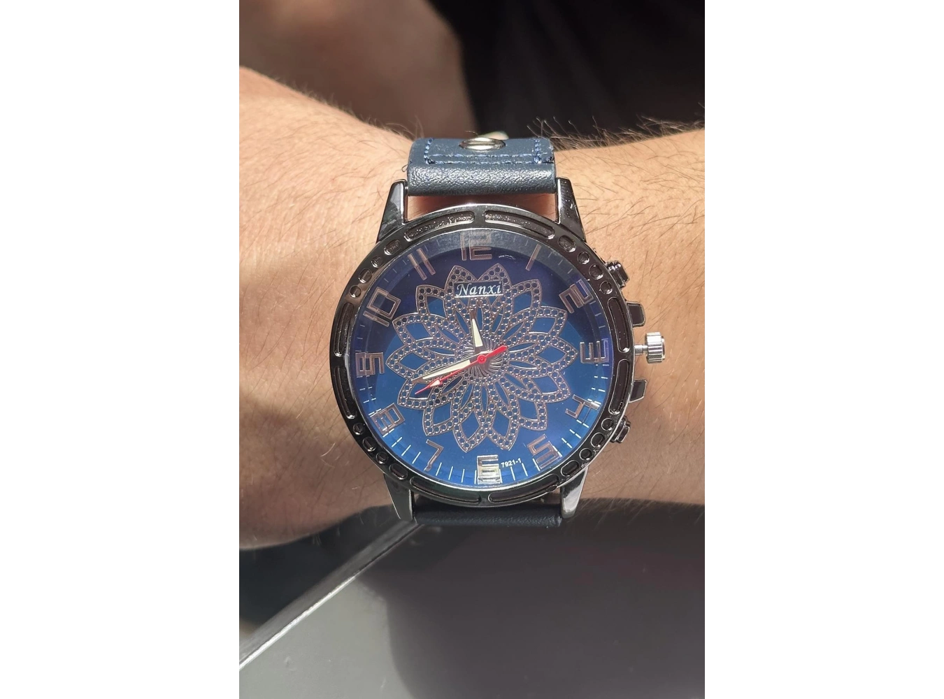 Lacivert Renk Deri Kordonlu Çelik Erkek Saat