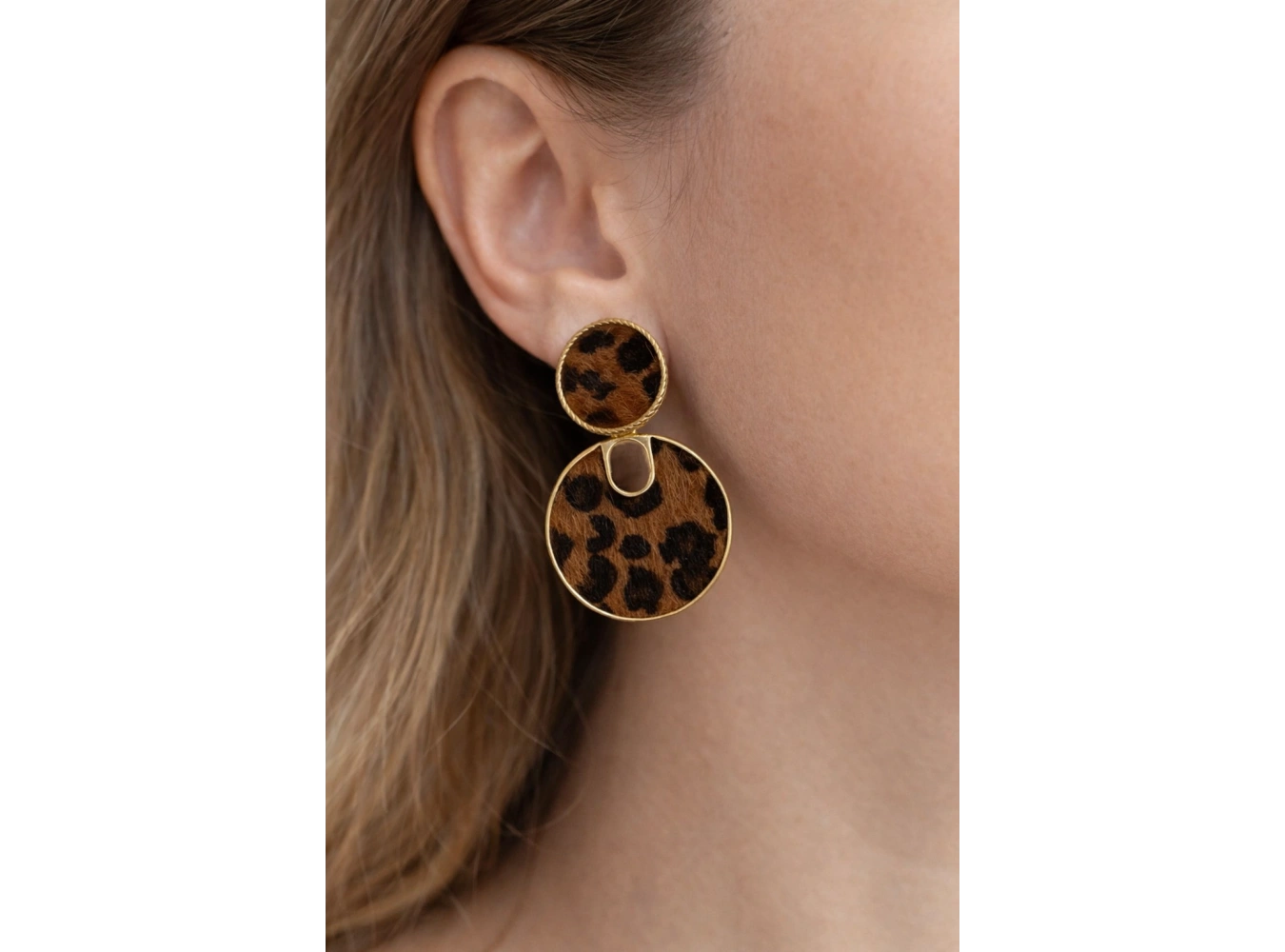 Leopar Figürlü Sallantılı Küpe (Çift)