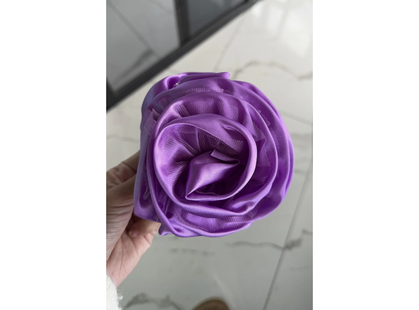 Lila Renk Gül Detaylı Mandal Toka