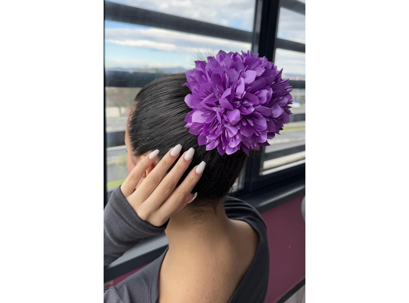 Lila Renk Kasımpatı Çiçeği Detaylı Mandal Toka