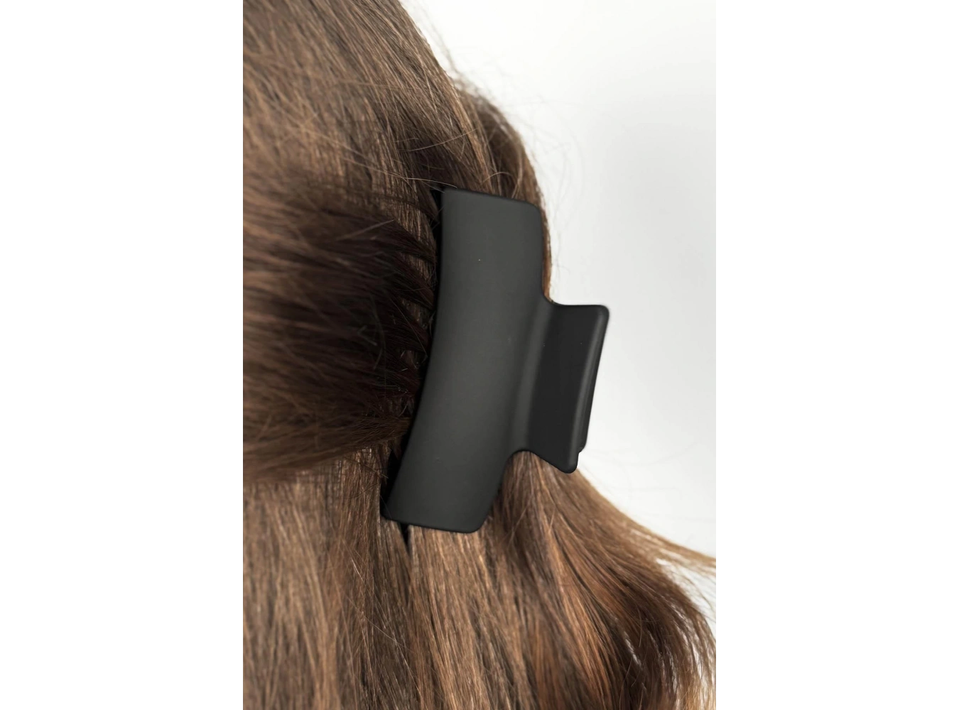 Mat Siyah Renk Mandal Toka