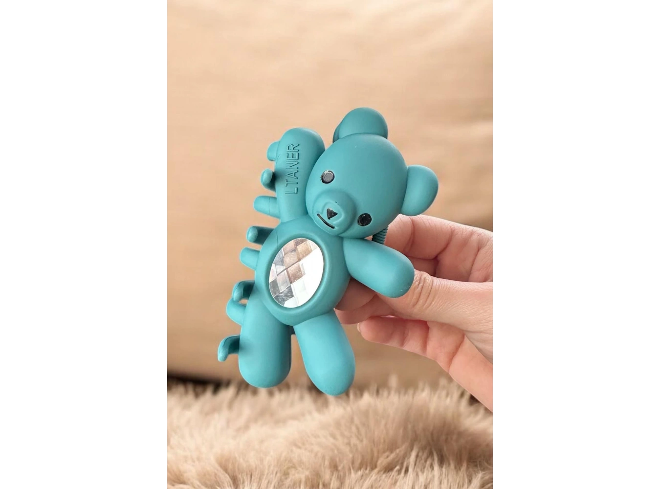 Mavi Renk Ayıcık Figürlü Taş Detaylı Mandal Toka