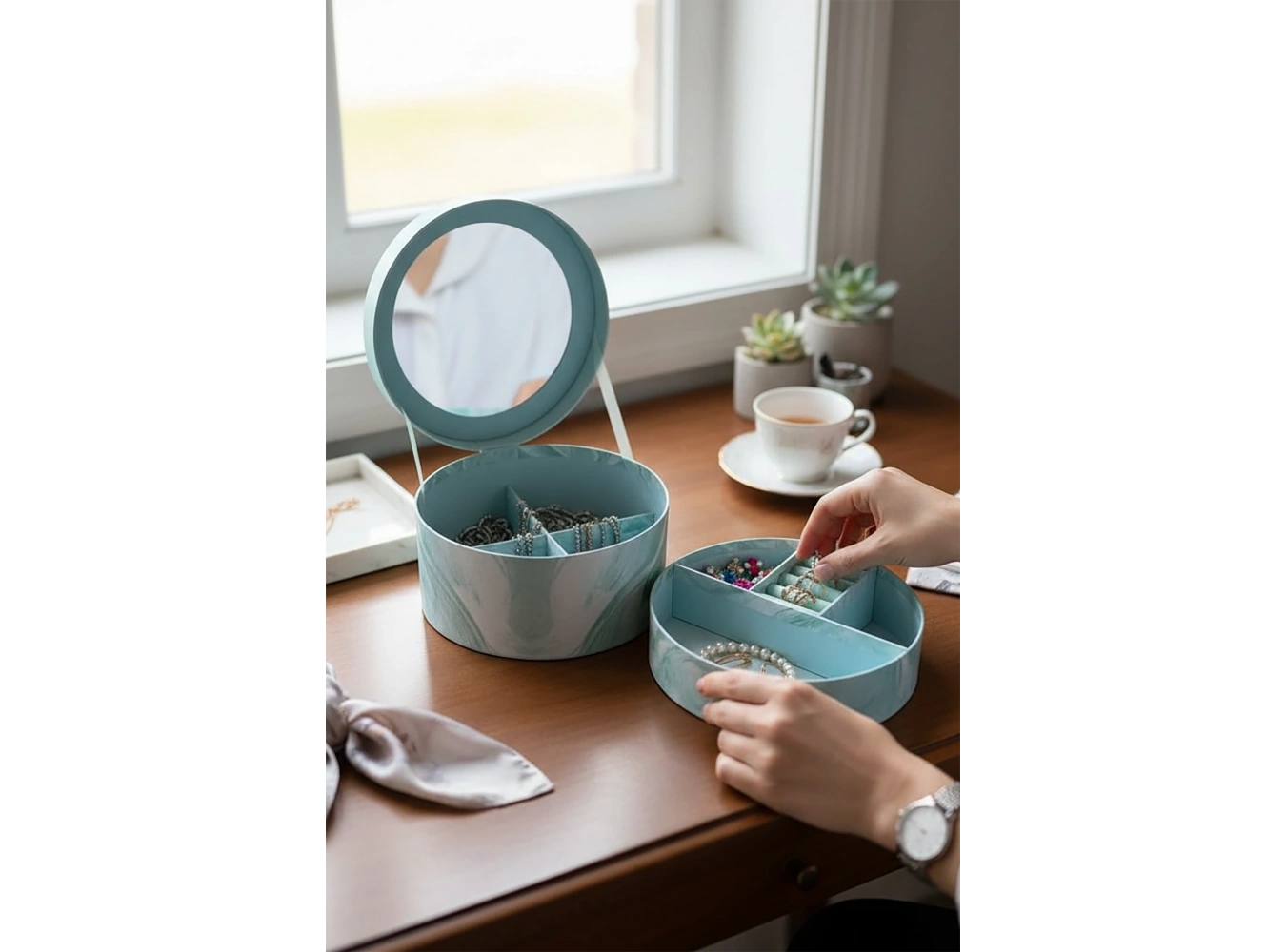 Mavi Renk Ayna Detaylı 2 Bölmeli Takı Organizeri