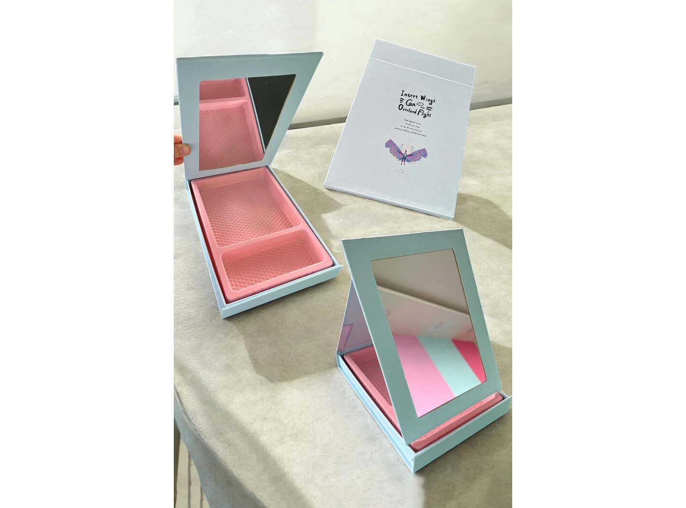 Mavi Renk Ayna Detaylı Takı Organizeri