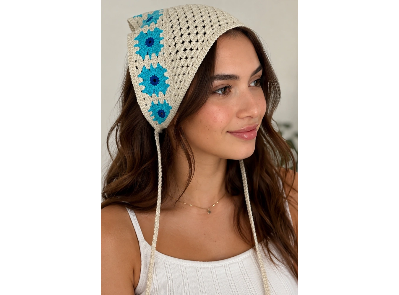 Mavi Renk Çiçek Desenli Örgü Saç Bandana