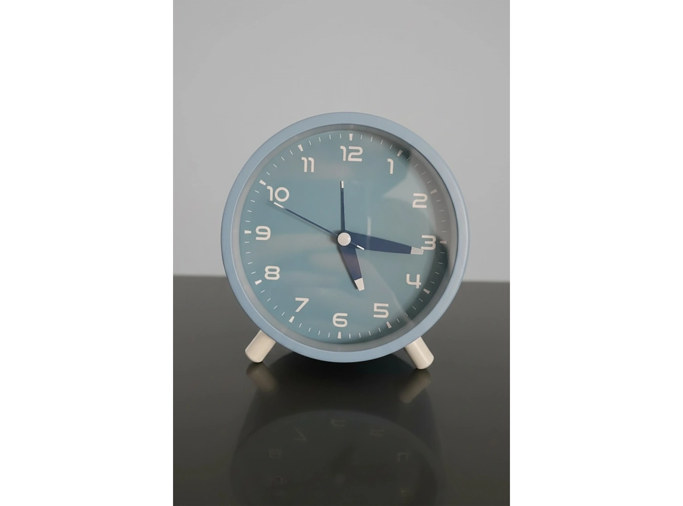 Mavi Renk Dekoratif Işıklı Alarmlı Masa Saati