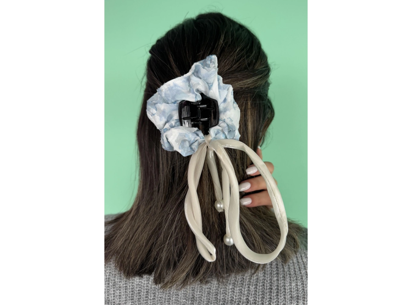 Mavi Renk İnci Detaylı Mandal/Simit Toka