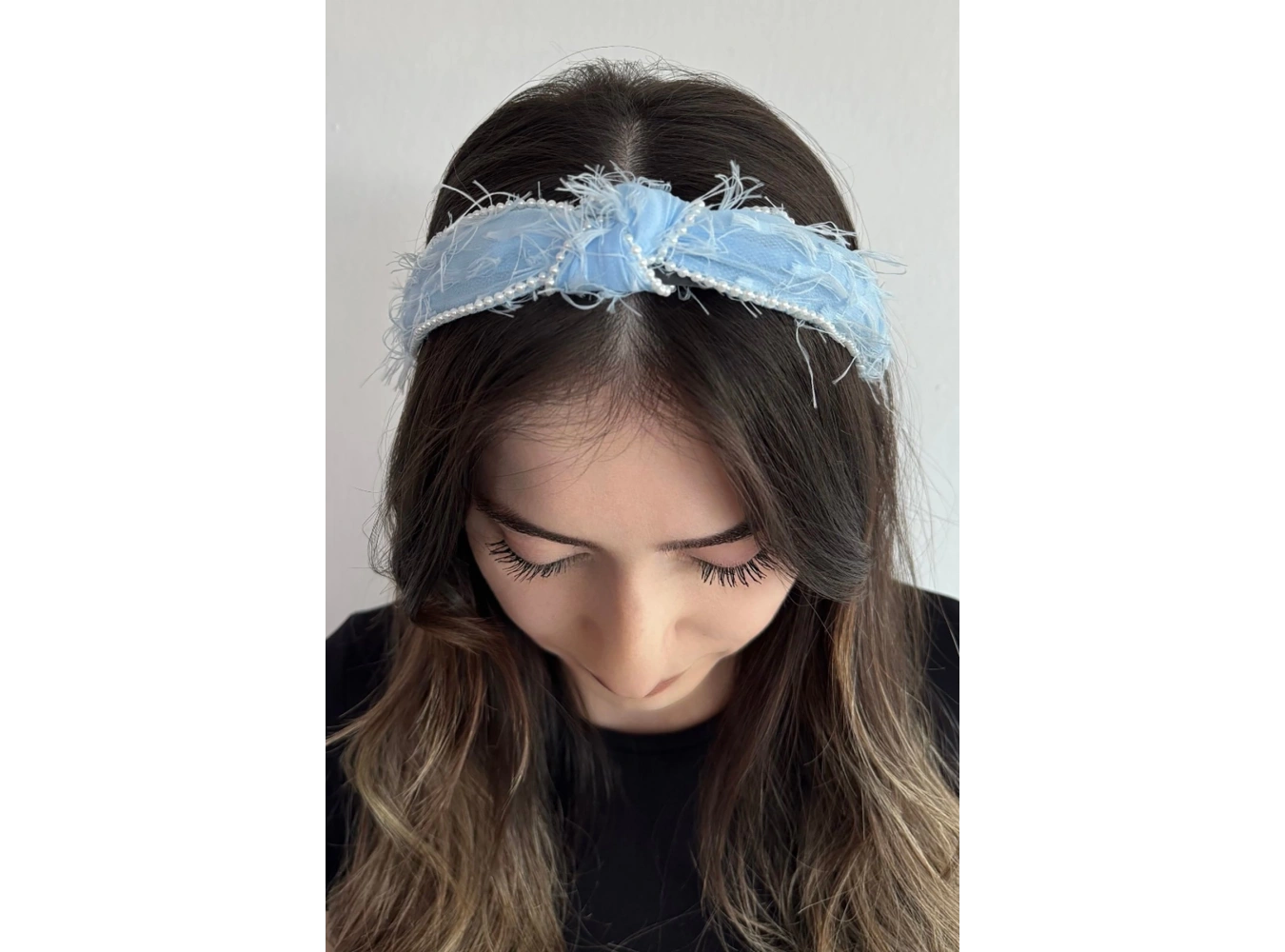 Mavi Renk İnci Detaylı Taç