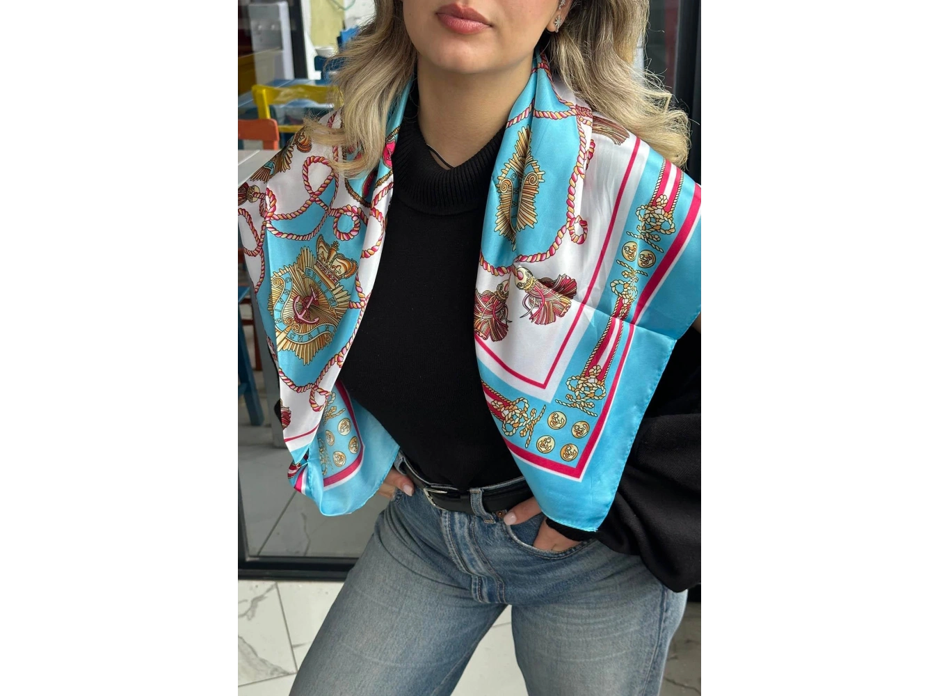 Mavi Renk Karışık Desenli Saten Şal/Fular