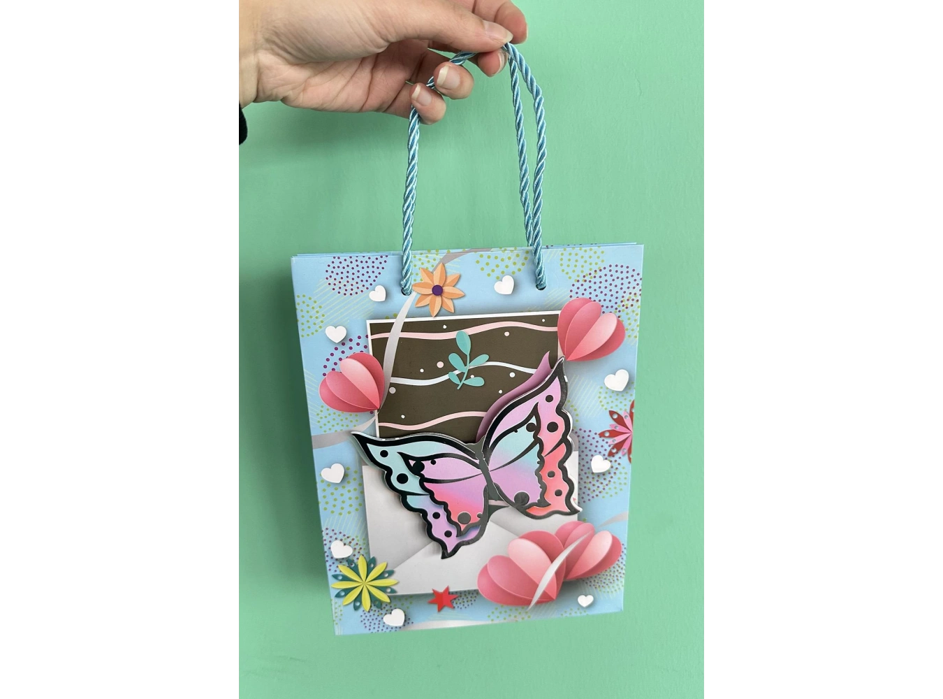 Mavi Renk Kelebek Figürlü 3D Görünümlü Karton Çanta