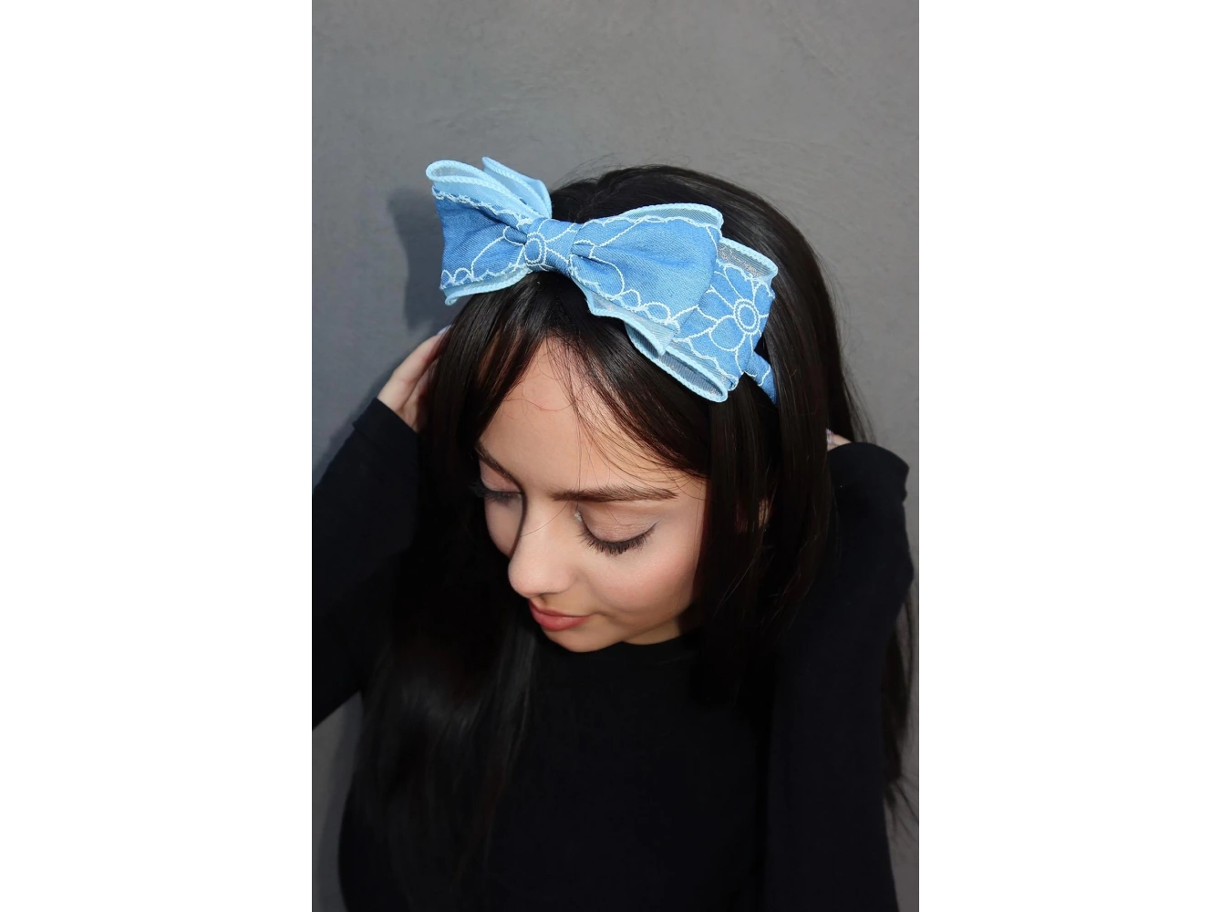 Mavi Renk Kurdele Figürlü Çiçek Desenli Taç