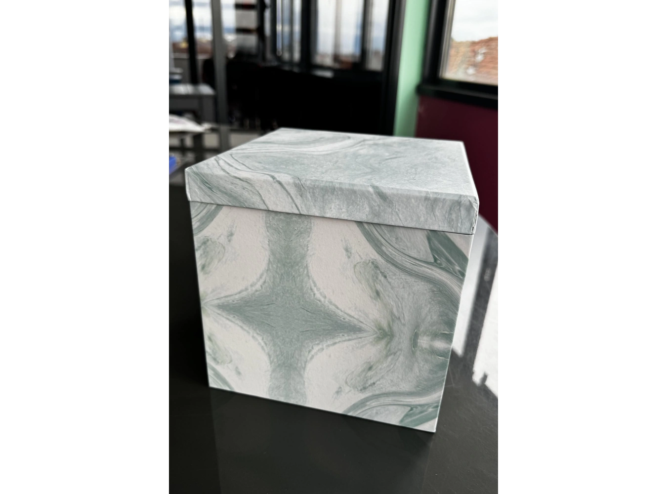 Mavi Renk Kutulu Ayna Detaylı Takı Organizer