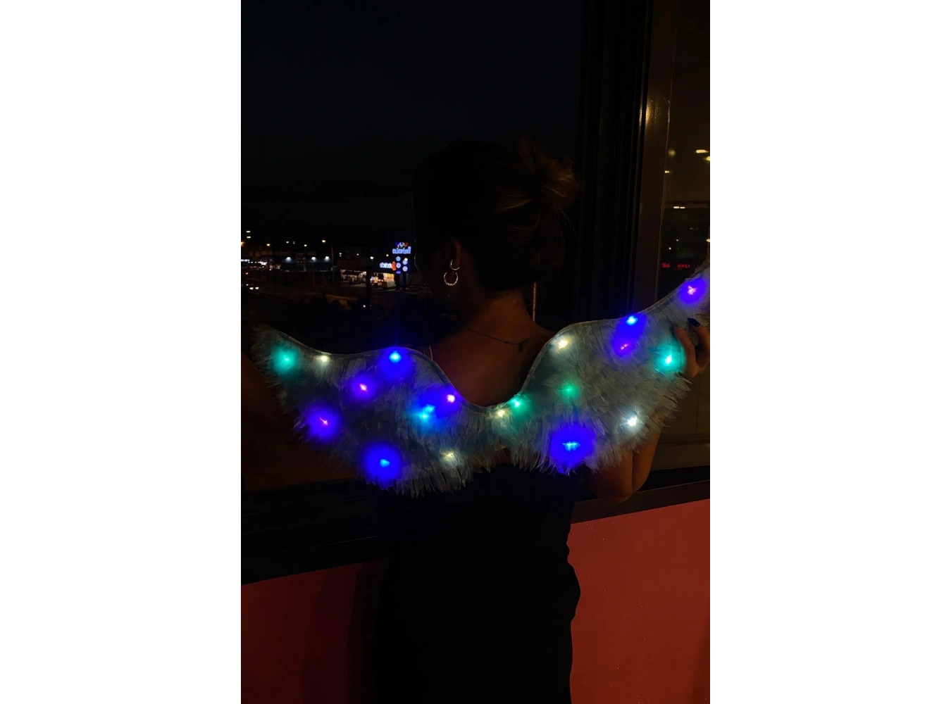 Mavi Renk Led Yanıp Sönen Işıklı Melek Kanat