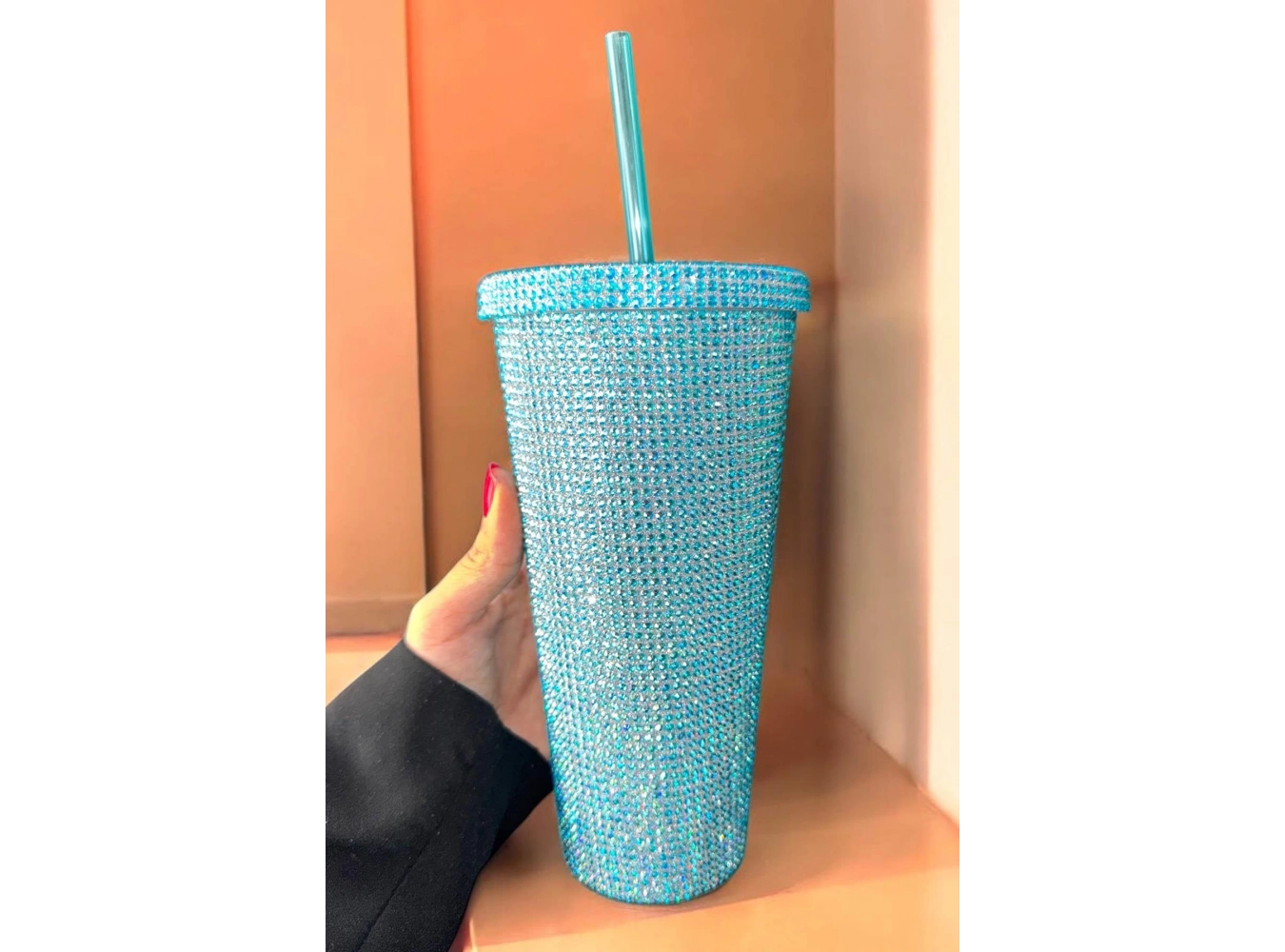 Mavi Renk Taş Detaylı Pipetli Suluk